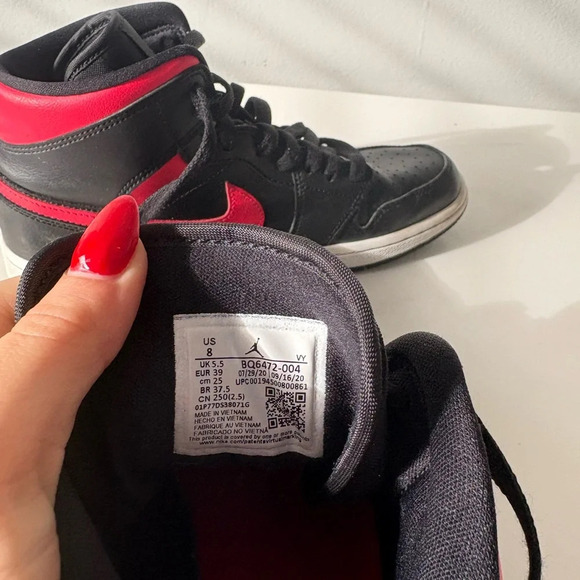 Nike Air Jordan 1 Mid size 8 - Picture 4 of 7